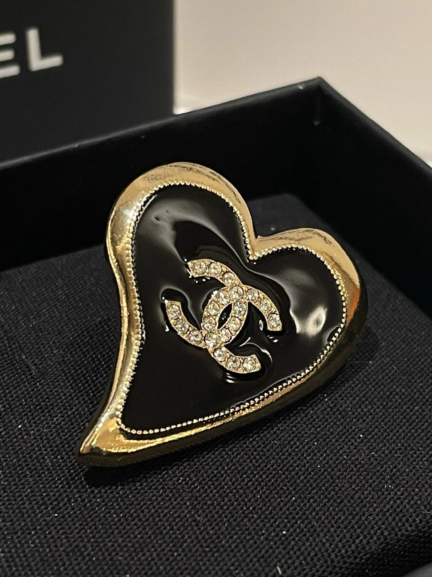 Chanel 22P Heart Brooch Black Brooches