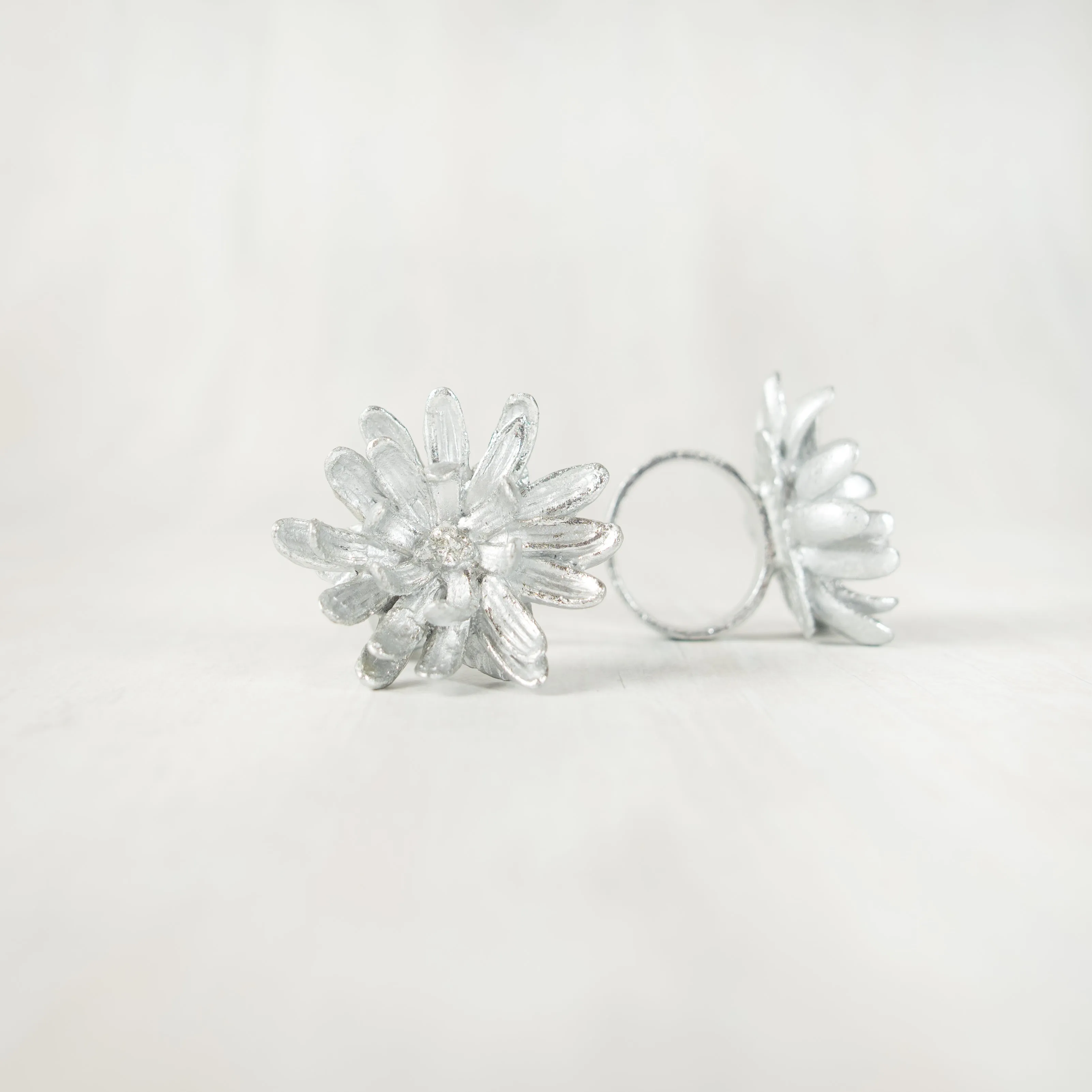 Chrysanthemum  Napkin Rings (set of 4)
