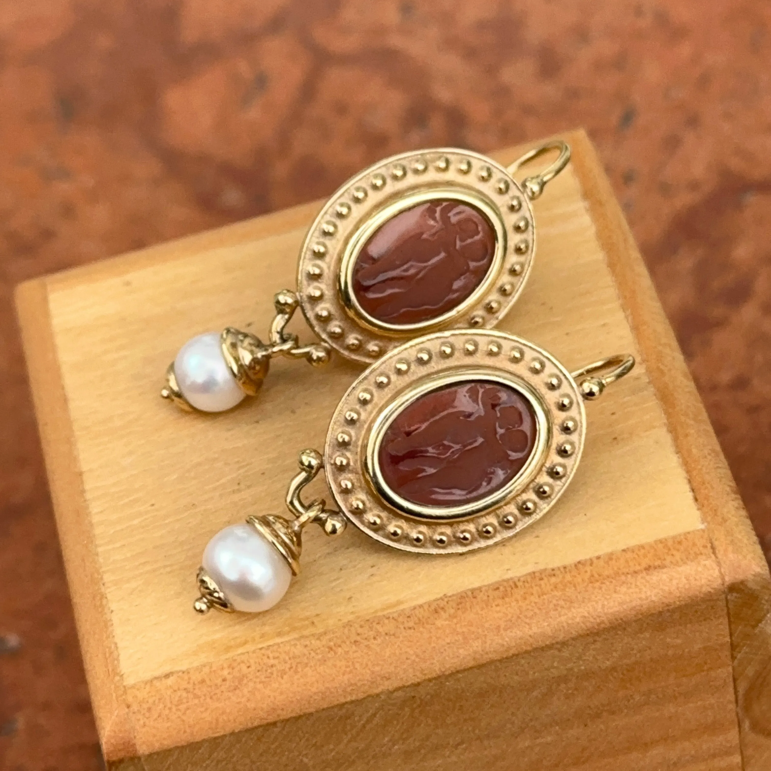 Estate 14KT Yellow Gold Intaglio Venetian Glass Oval Lever Back Earrings   Pearl