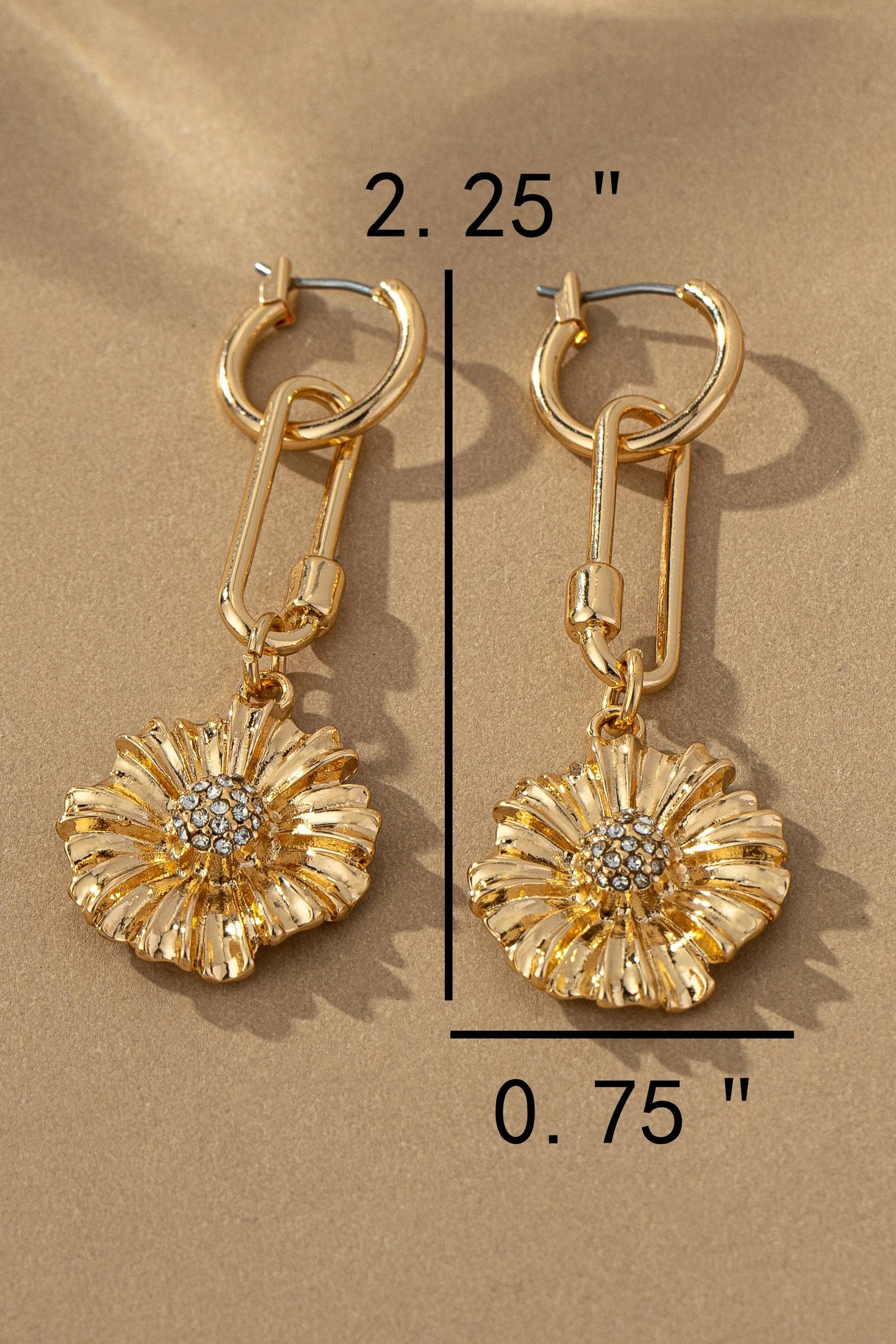 Oval Link Flower Drop Huggie Earrings In Gold