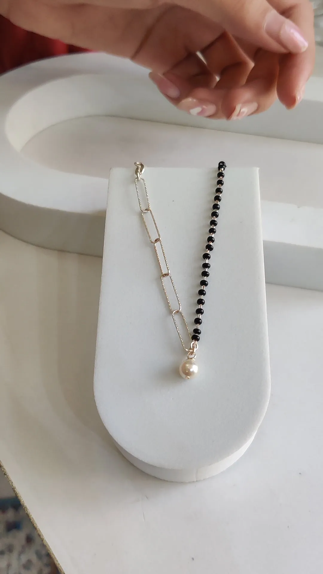 Pearl Drop & Black Beads Chain Bracelet