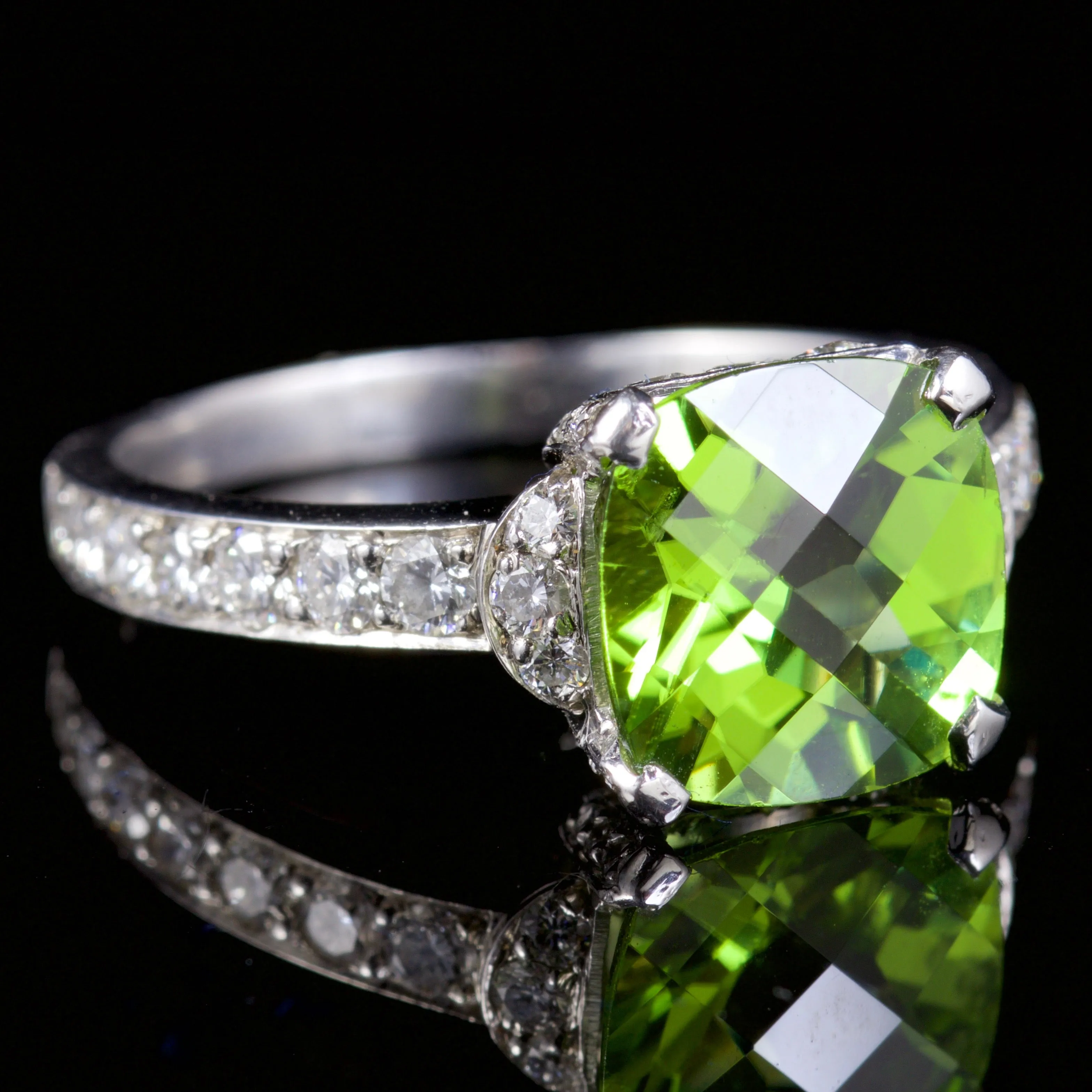 Peridot Diamond Ring Platinum 2.80Ct Peridot Ring