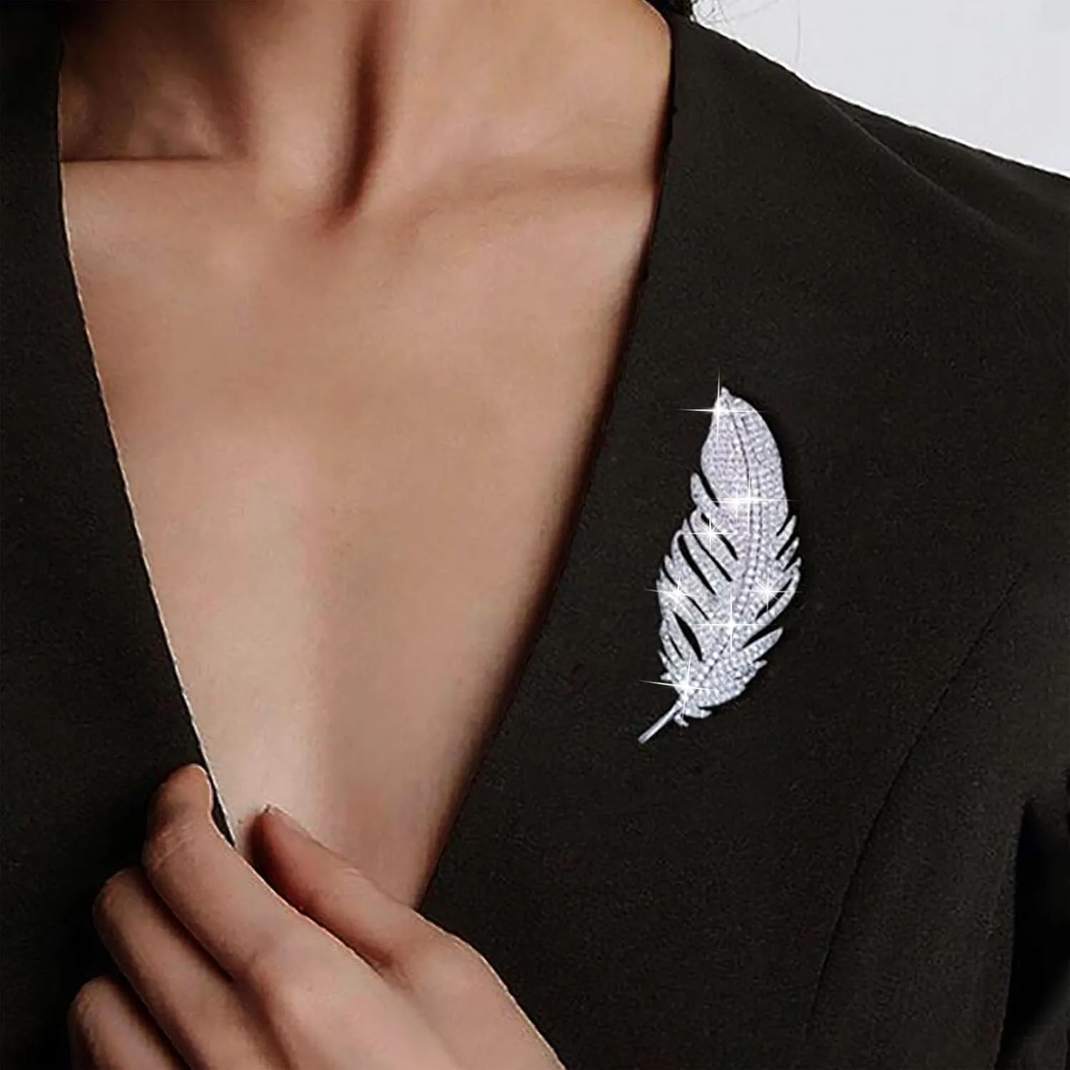 Rhinestone Feather Brooch Pin Gold Crystal Leaf Brooch Feather Brooches Lapel Pin CZ Diamond Leaves Brooches Leaf Brooch Sparkling Crystal Delicate Leaf Brooch Lapel Pins