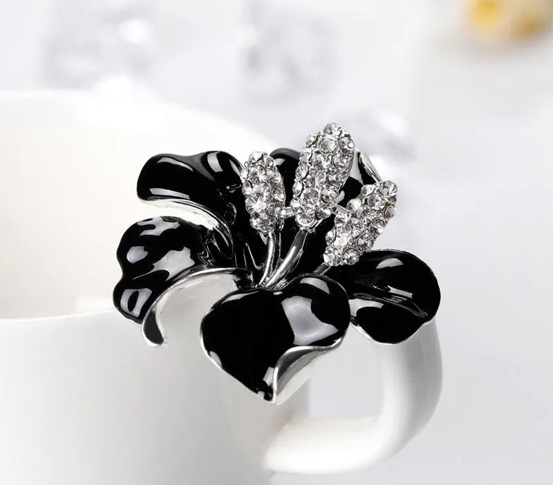 SB217 - Exquisite rose brooch