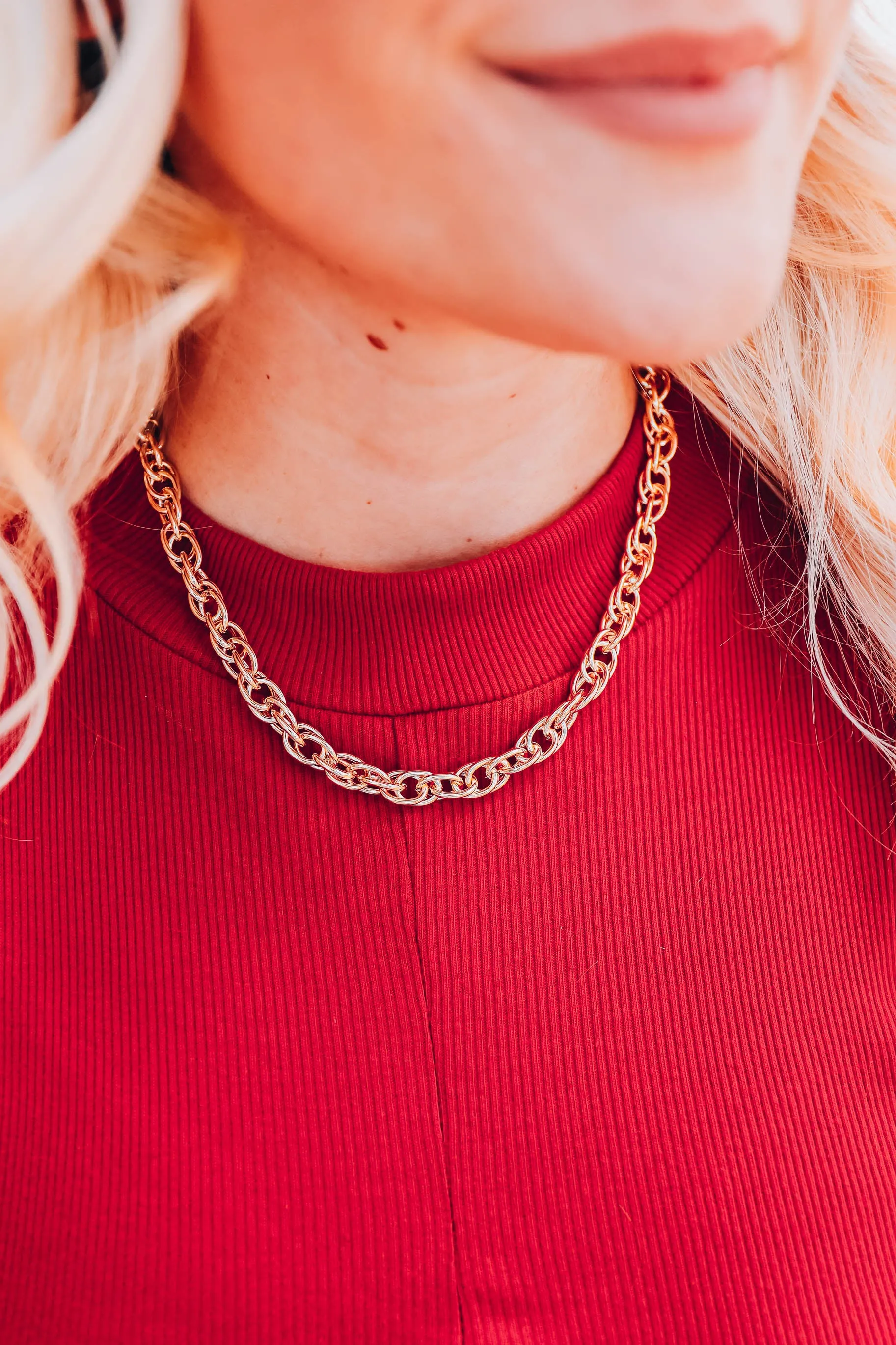 Simple & Refined Chain Necklace