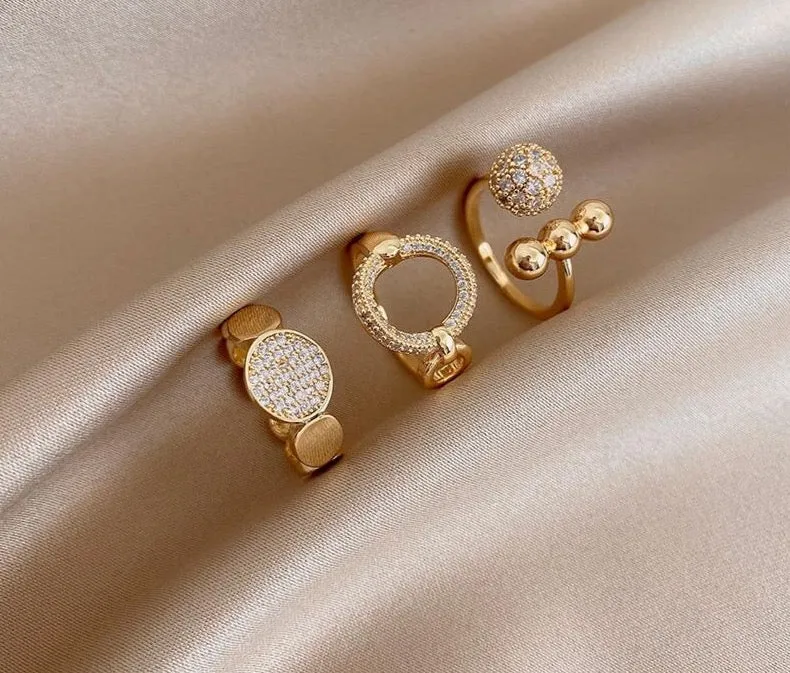 Sophisticated Gold Ring