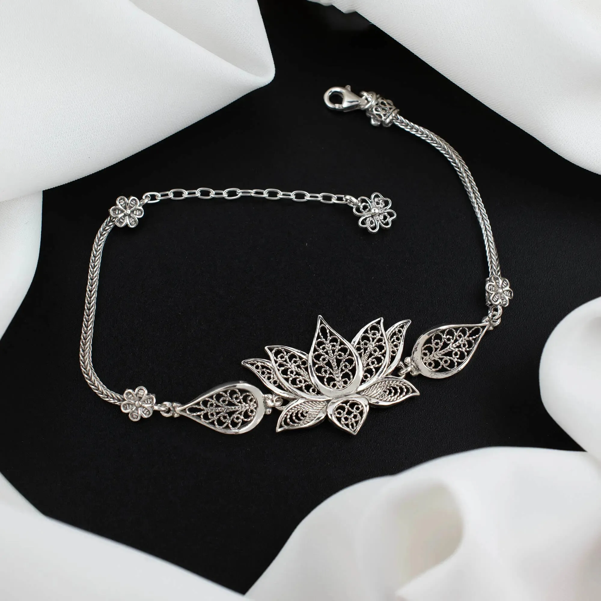Sterling Silver Filigree Art Lotus Flower Design Woman Link Bracelet