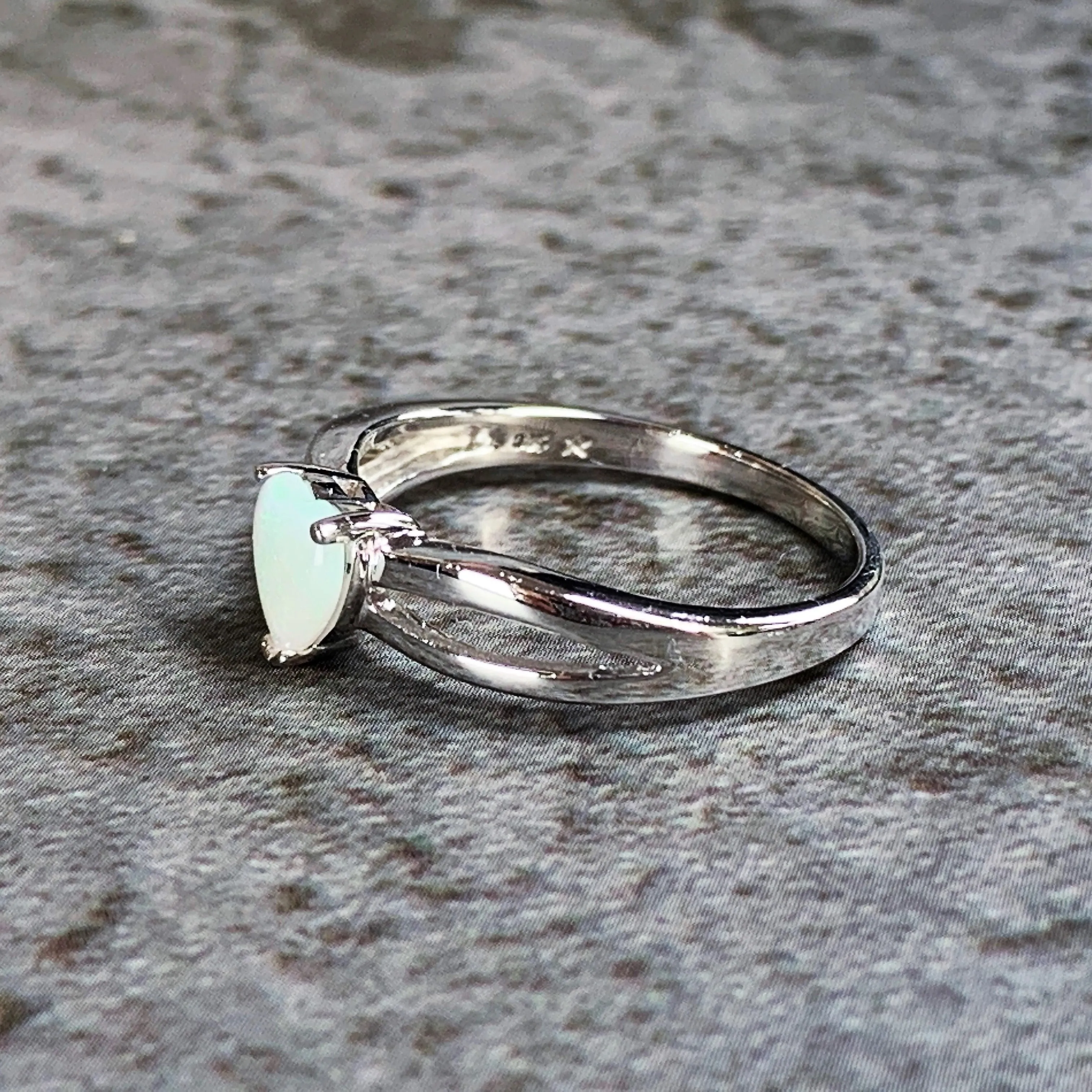 Sterling Silver Heart shape solitaire 6mm ring