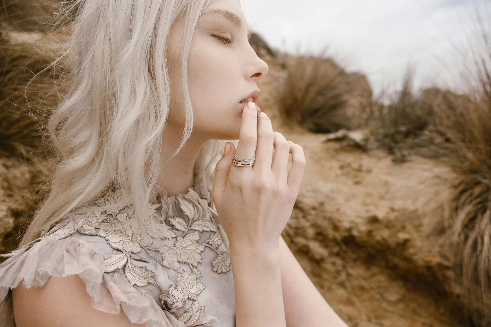 Thin Frost White Wedding Band